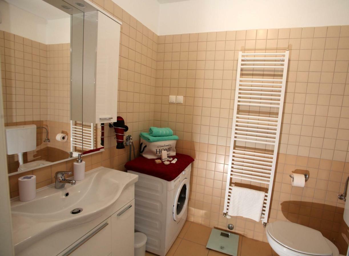 Apartment West Рієка Екстер'єр фото